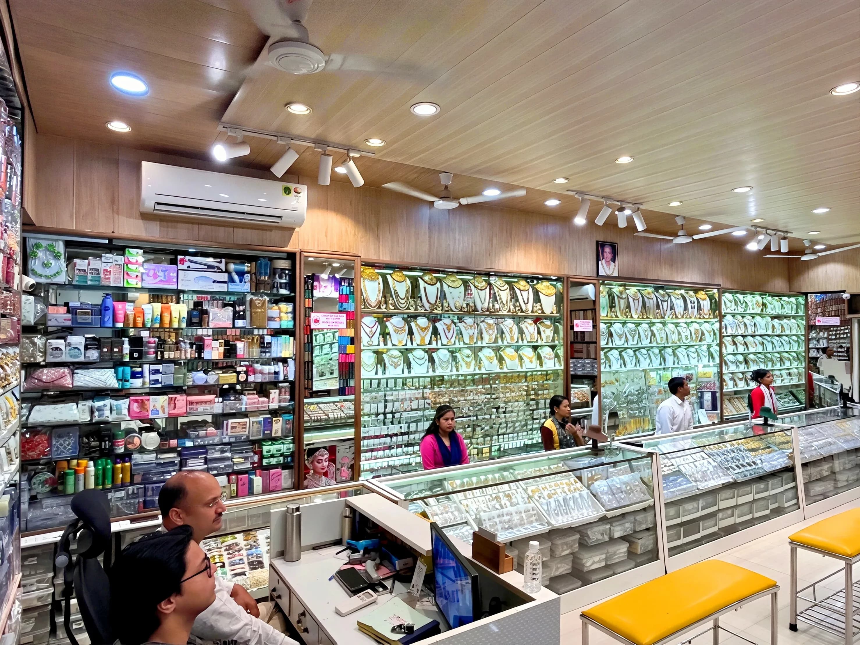 Store view 3