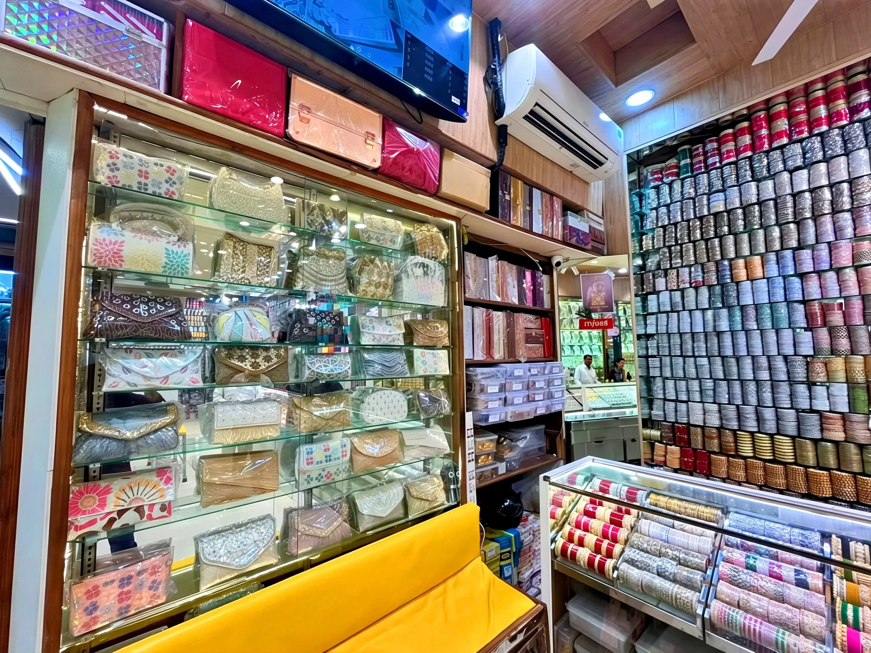 Store view 5